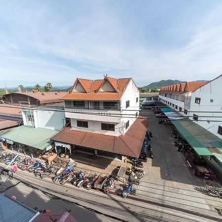 Saiyud Hostel Mae Hong Son Esterno foto
